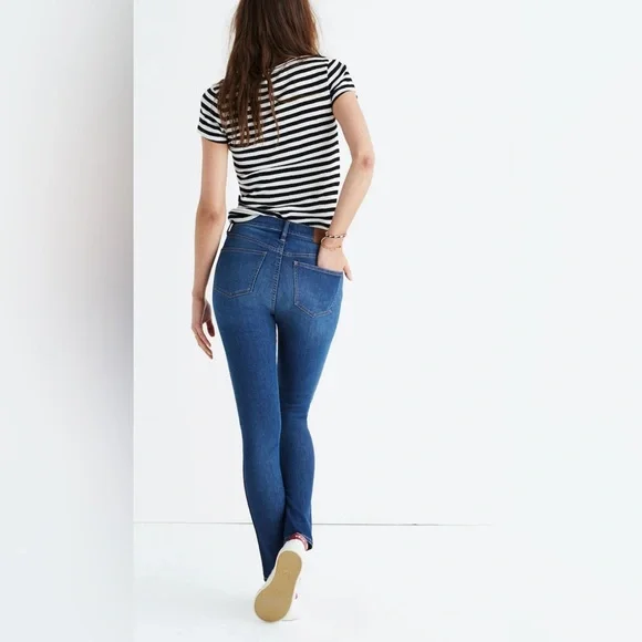 Madewell 9” Mid-Rise Skinny Jeans - Picture 3 of 5